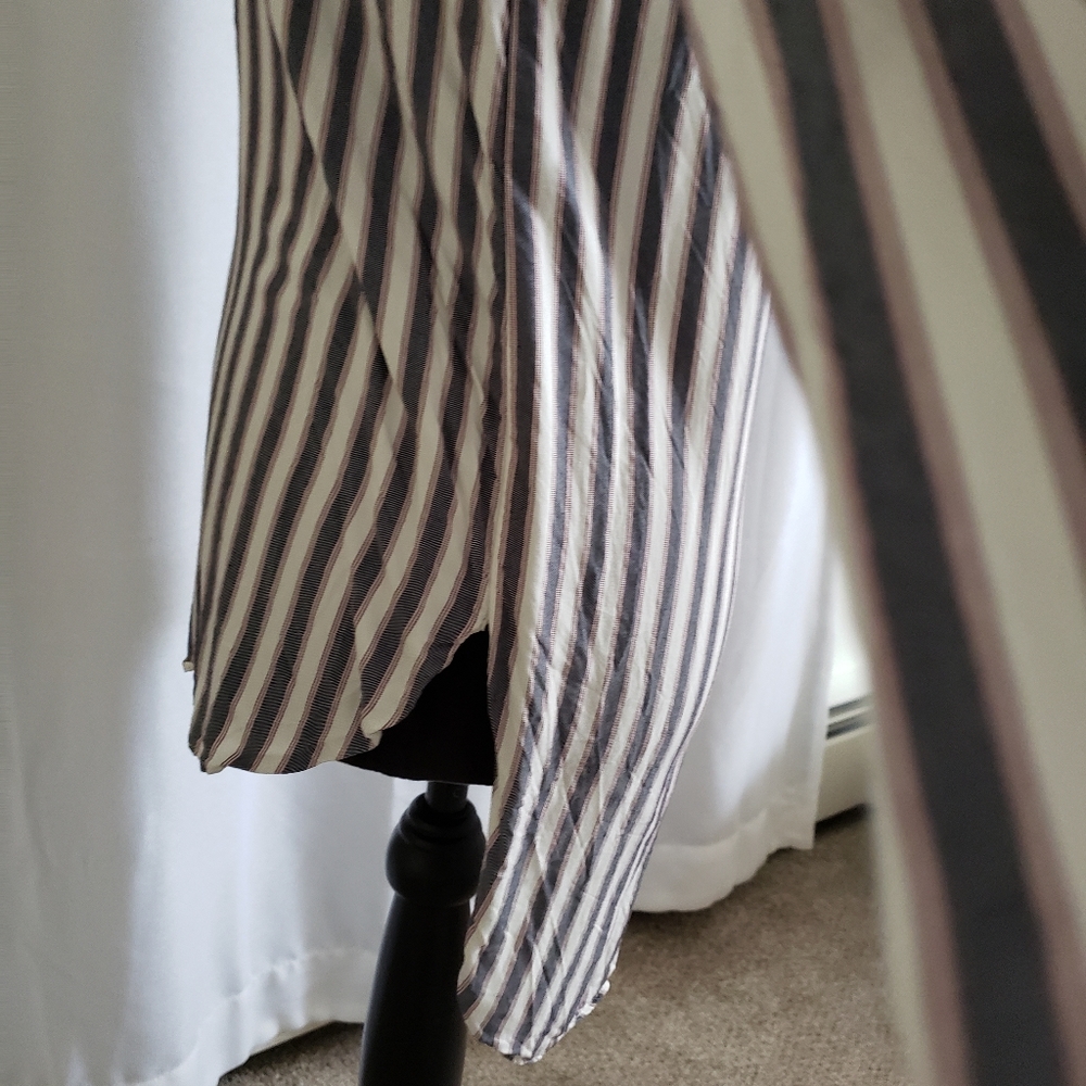 Fitted blouse - Picture 2 of 5